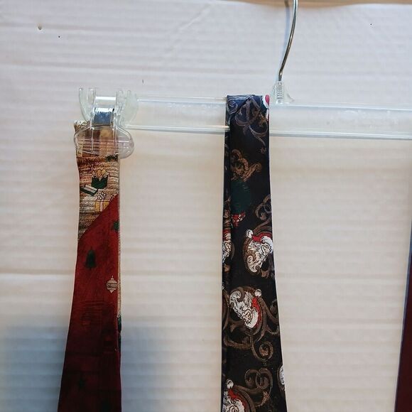 3 Christmas Tie's Zylos, Eton, and Mark Mathicu Collection. - Picture 4 of 13